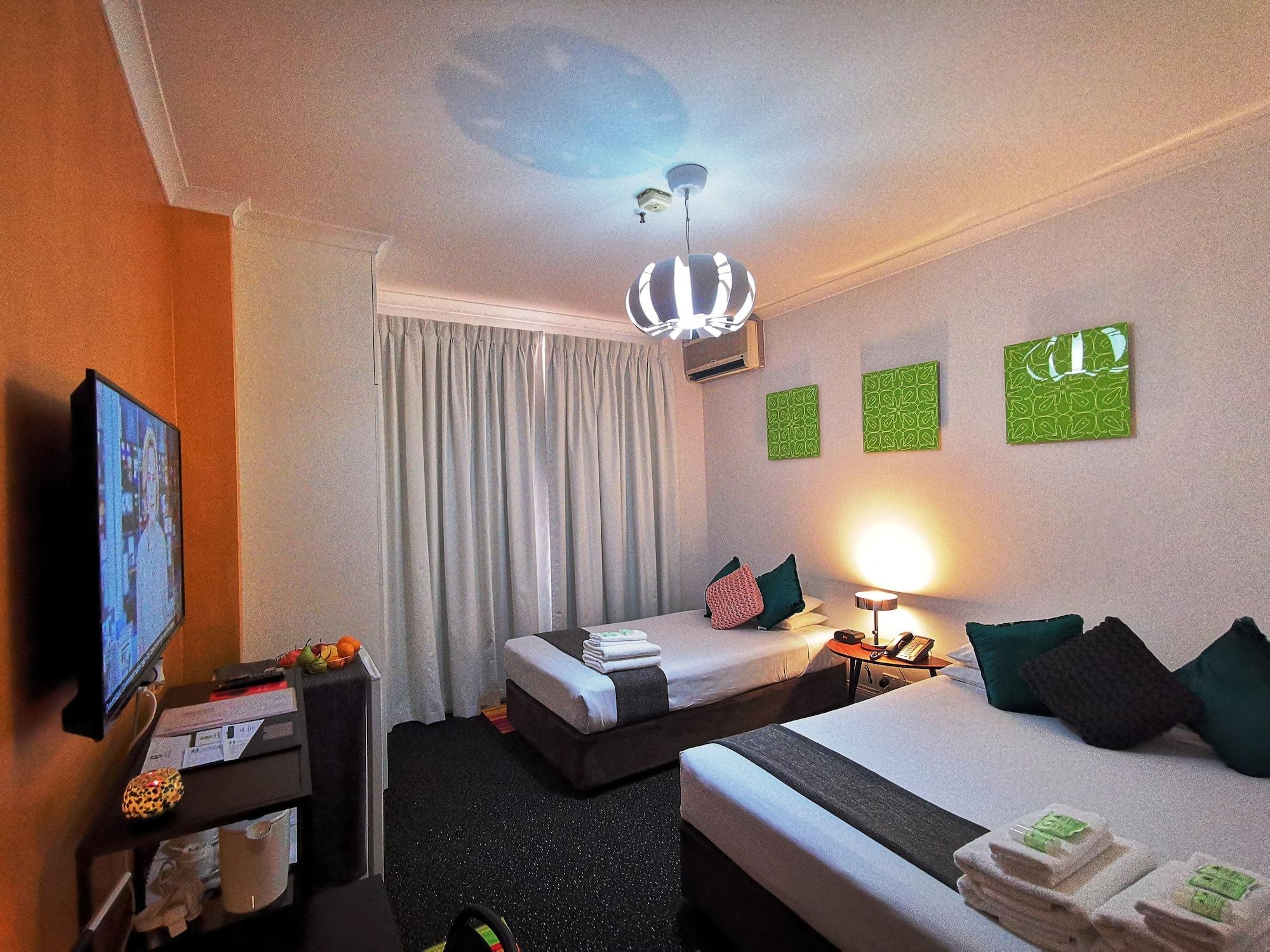 ไครทีเรียน โฮเต็ล เพิร์ธ Hotel เพิร์ท ภายนอก รูปภาพ