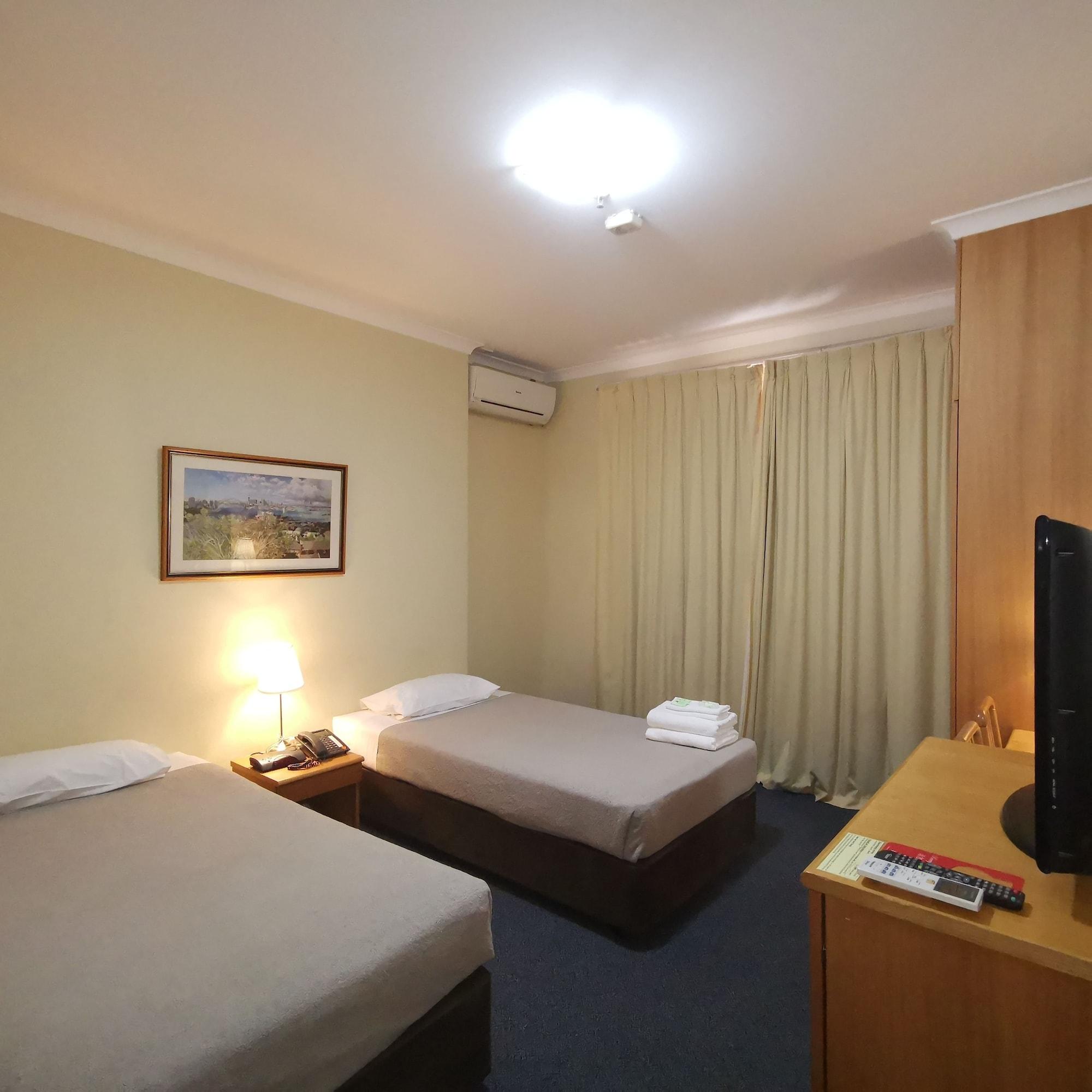 ไครทีเรียน โฮเต็ล เพิร์ธ Hotel เพิร์ท ภายนอก รูปภาพ