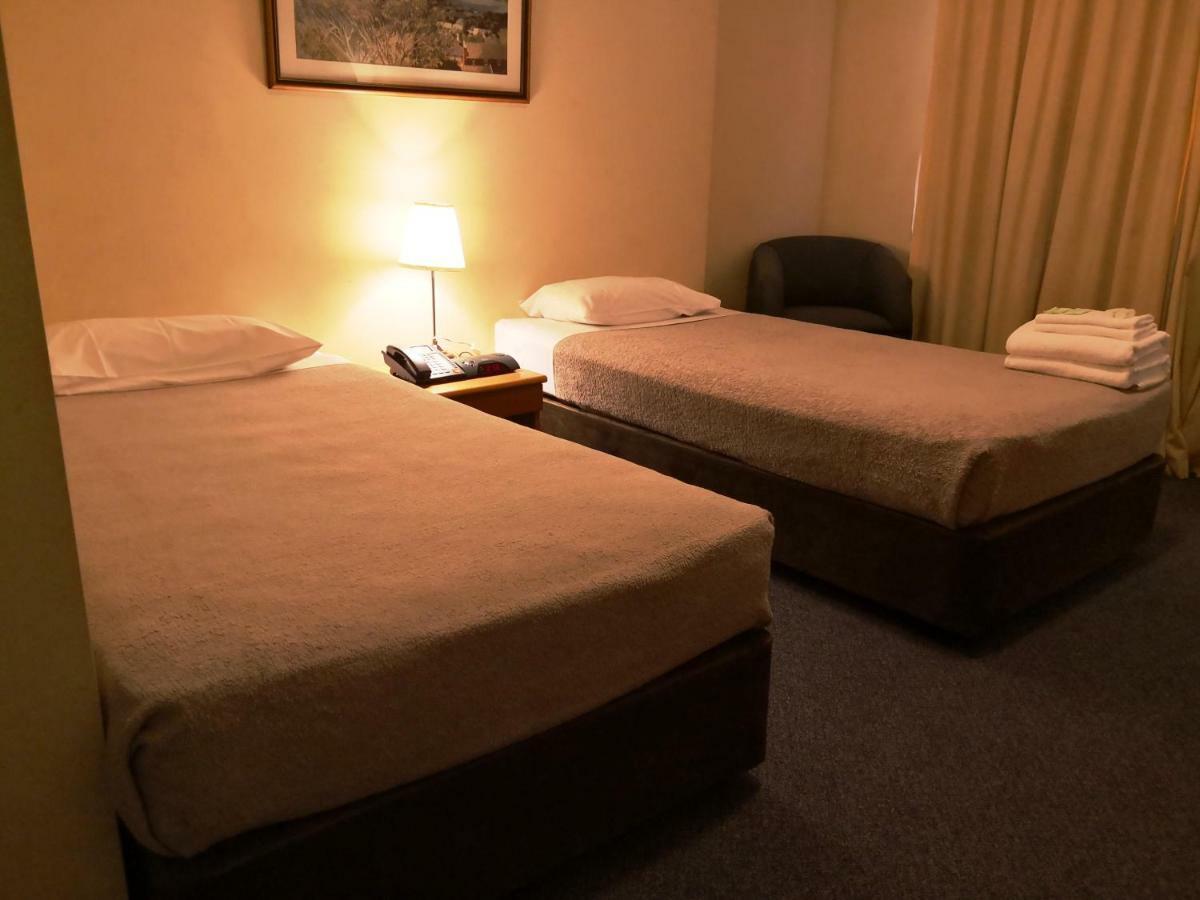 ไครทีเรียน โฮเต็ล เพิร์ธ Hotel เพิร์ท ภายนอก รูปภาพ