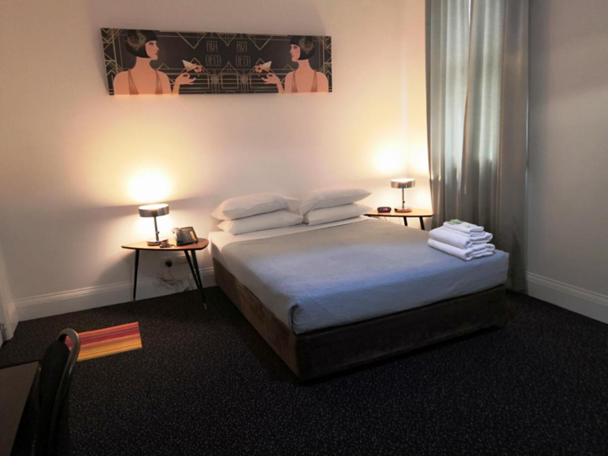 ไครทีเรียน โฮเต็ล เพิร์ธ Hotel เพิร์ท ภายนอก รูปภาพ